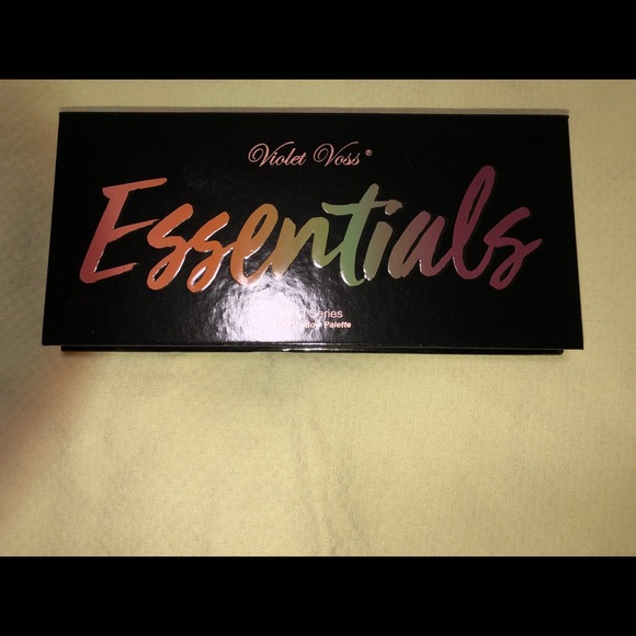 Eyeshadow palette - Picture 1 of 2